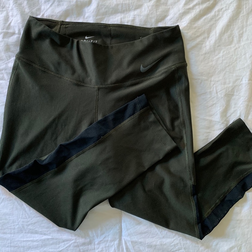 Nike Mesh Cropped Leggings